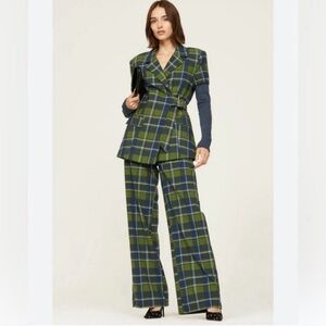 WeWoreWhat Brown & Black Suit Set